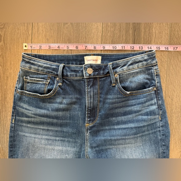 Driftwood Wyatt Flare Jeans Size 28 - Picture 9 of 9